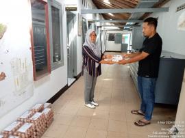 Distribusi Telur Minggu Ke 23 Bagi Bumil Dan Balita Keluarga Resiko Stunting